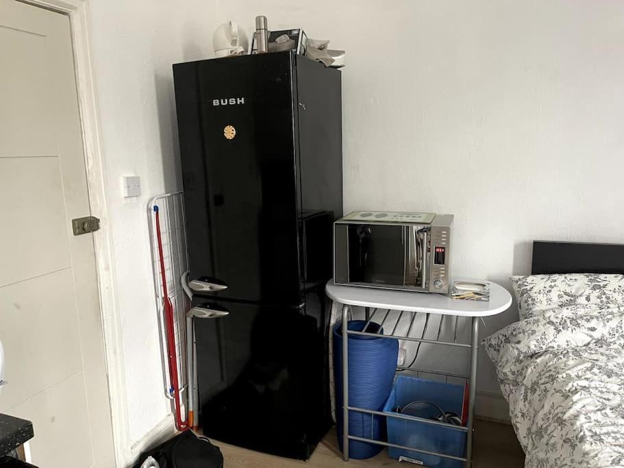 Studio Flat London Finchley Rd Nw11 Екстериор снимка