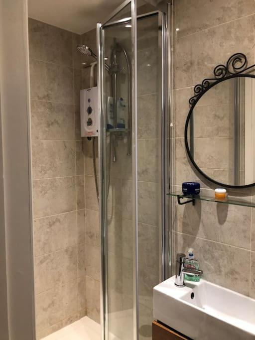 Studio Flat London Finchley Rd Nw11 Екстериор снимка